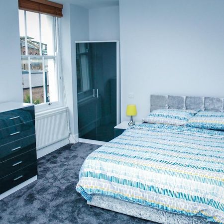 Camden Guest House Double Bedroom With Super Large King Bed Londyn Zewnętrze zdjęcie